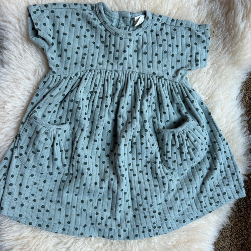 kate Quinn | Polka Dot dress